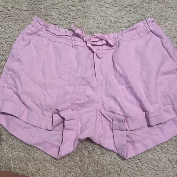 Old Navy pink shorts - Picture 1 of 3